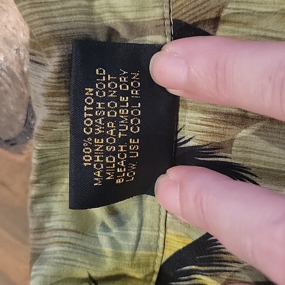 mens short sleeve button down Hawaiian shirt xl - Picture 3 of 3